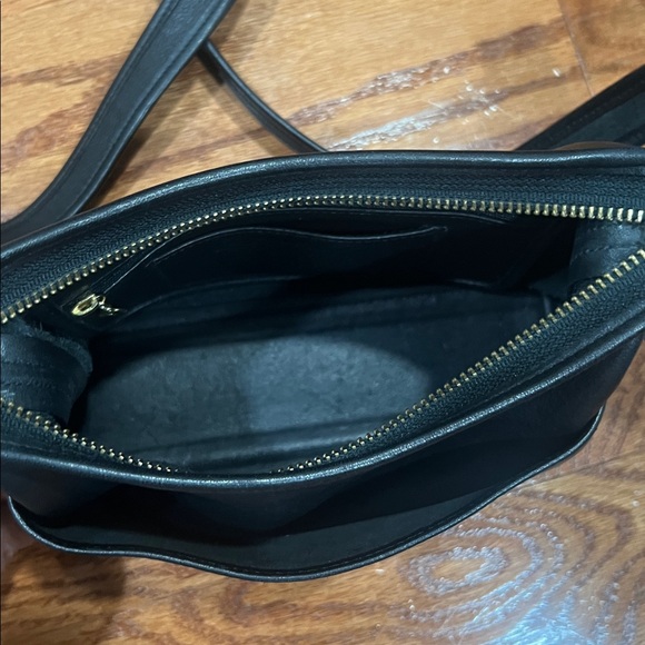 Coach Vintage Legacy 9136
Black Leather Crossbody Bag - Picture 8 of 10